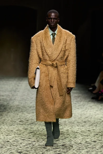 Look 5
